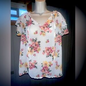 Alex & Lili Floral V-Neck Blouse with Ruffle Sleeves Size Medium